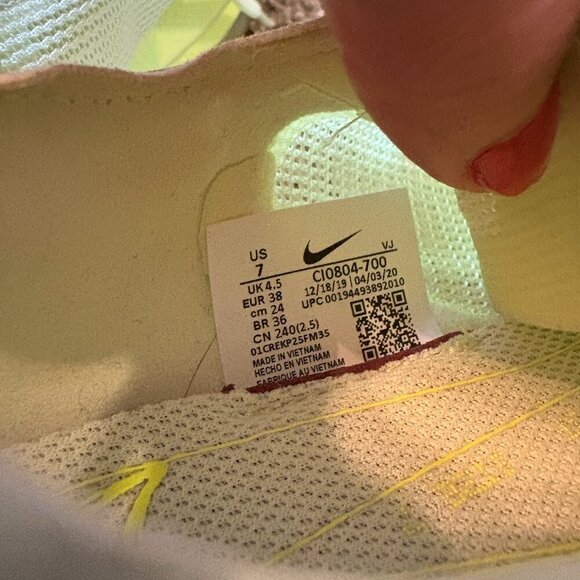 Nike Zoom Double Stacked Barely Volt - Picture 9 of 10